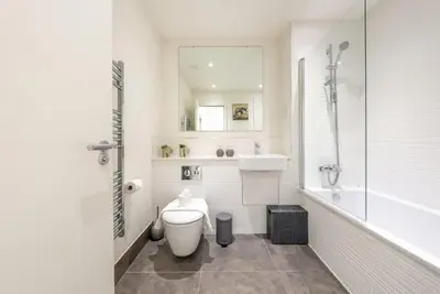 Image de Bedford Platform-Appartement-Salle de bain privée séparée