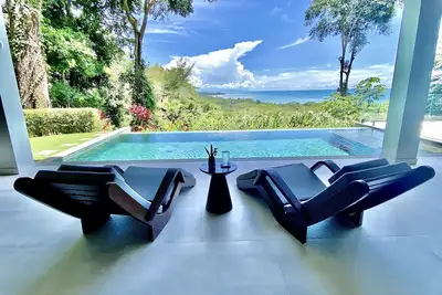 Image de Outstanding High End Luxury, Most Convenient Location and World Class Ocean View