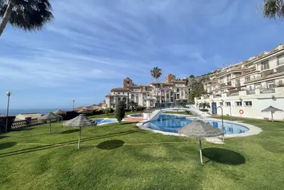 Image de Appartement de vacances \"Piso Jardines De Adnania B\" près de la plage avec piscine partagée et Wi-Fi