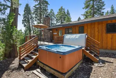 Image de Sweet Tahoe Cabin, Lake Views/Hot Tub/Secluded