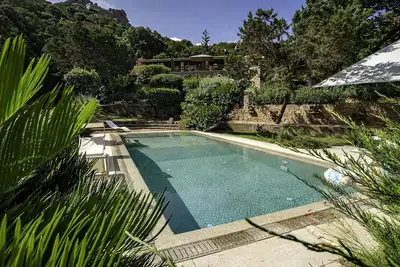 Image de Private Pool. Air Conditioning. Bbq. Private Parking. WiFi