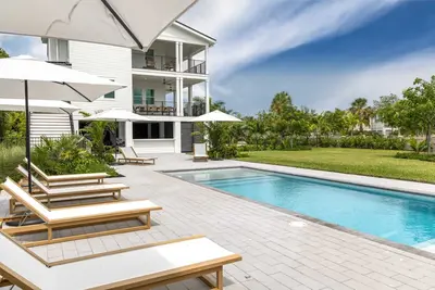 Image de Luxury Home with Heated Pool - The Ebberly Estate