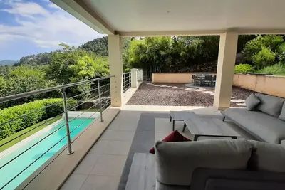 Image de Maison dans les Cévennes pour 6 à 8 personnes, piscine et terrasse panoramique