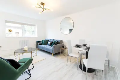 Image de K Suites - Lovely 2 bedroom w\/ Parking on Site
