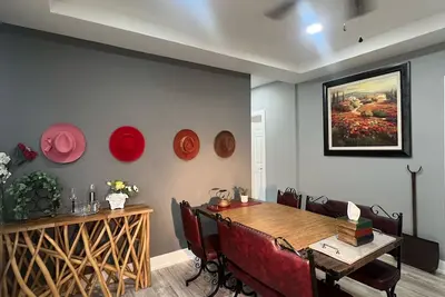 Image de Newly Revamped Home - For privacy lovers