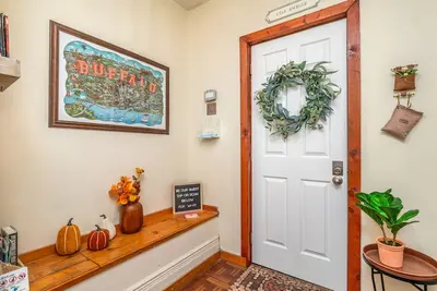 Image de Three bedroom apartment in Buffalo & Niagara region 🌊