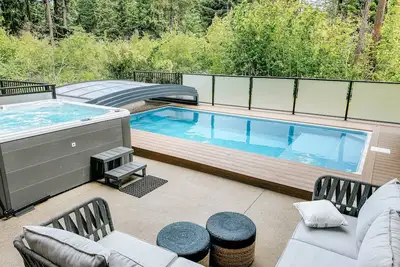 Image de Modern Suncadia cabin, Private pool, 4 Bd, game room, dog friendly