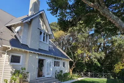 Image de Pohutukawa House - New Plymouth Holiday Home