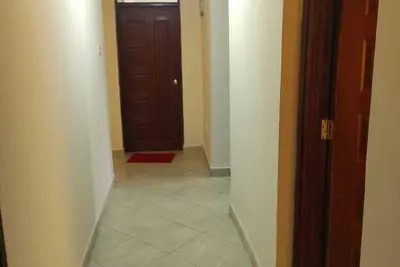 Image de Very spacious clean and secure with 24/7 Cctv surveillance and security staff