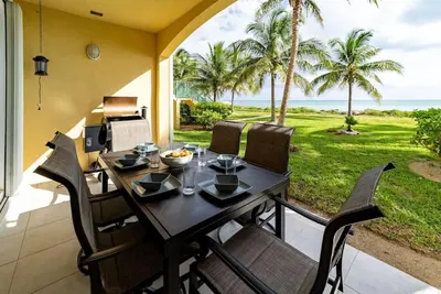 Image de Paradise Retreat, A Tropical Oceanfront Villa