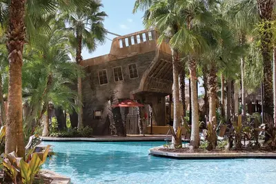 Image de 2 Bedroom Deluxe Condo, Sleeps 8, Kitchen, Disney Property, Bonnet Creek Resort!