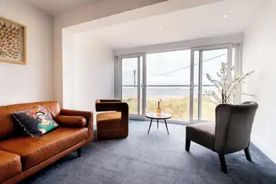 Image de Magnificent Beach House - Seaview - Upside-down
