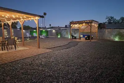 Image de Renovated Retreat! Cozy Firepit Nights Await!