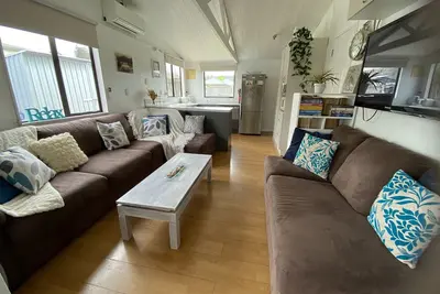 Kiwi Bach with Large Private Outdoor Living and Optional Bunkroom