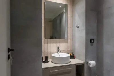 Image de Studio w/king size bed near the Heart of Kalamata