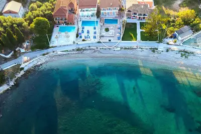 Image de Beachfront apartment complex with pool, 200 meters from the centre of Kassiopi