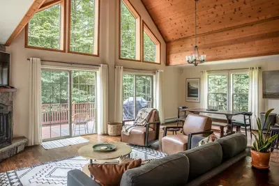 Image de Modern, Sauna, Near Whiteface/Lake Placid, Dogs, Mountain Views
