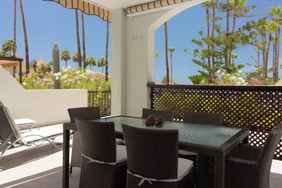 Image de Fantástico Apartamento en Playa del Duque Alma 1