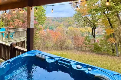 Image de Velo Vista 5 Br Lake View Retreat, king beds, hot tub, game room, bike friendly