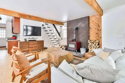Image de Private Retreat Minutes from Town & Both Mountains