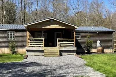 Image de Secluded three bedroom cabin in the Woods