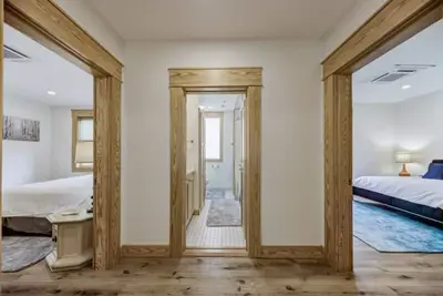 Image de Spacious and Updated Living in Downtown Vicksburg!