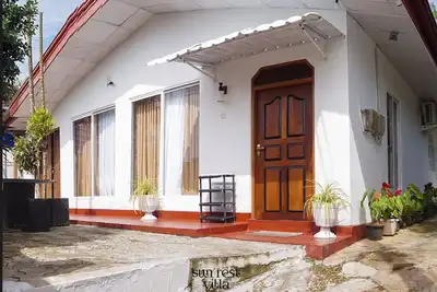 Space to live your life\n\nExperience, warmth of Sri Lankan hospitality at SunRest
