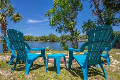 Image de Welcome to the scallop shack! Newly renovated and on the water in Crystal River!