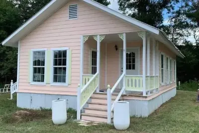 Image de Cheerful One bedroom cottage in the country