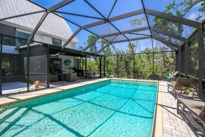 Image de Enchanting 5br canal front pool home | Sanibel Island | Bike to beach - Cheryl's Hideaway