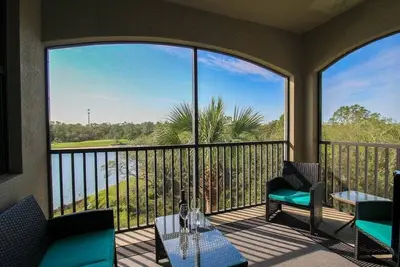 Image de Exquisite 2 Br / 2 Ba Lake Front Condo In Lakewood National Golf Club - Precious Gem