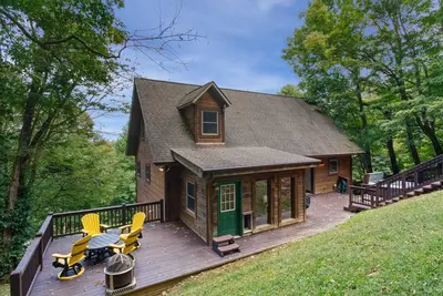 Wonderful Mountain Home near Attractions