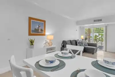 Image de Beachside Bliss: One-Bedroom perfect vacation parking included
