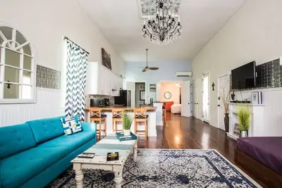 Image de Kajun Kastle Huge on Space & Luxury