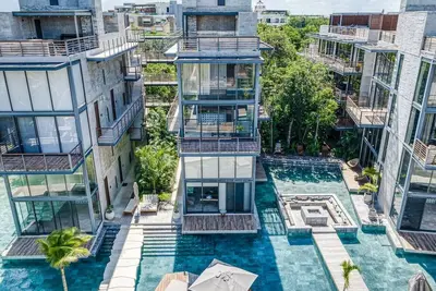 Image de Divine 2br w Cenote | Big Gym | Remote Work Desk