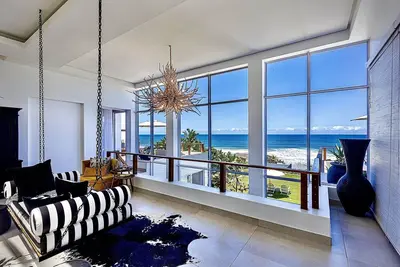 Image de Yolo Spaces - The White House Boutique Villa