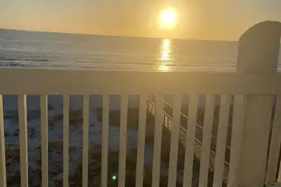 Image de Deal this weekend only! Oceanfront 2bd