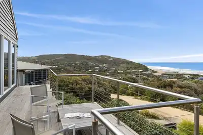Image de Your beachfront oasis in Moggs Creek.