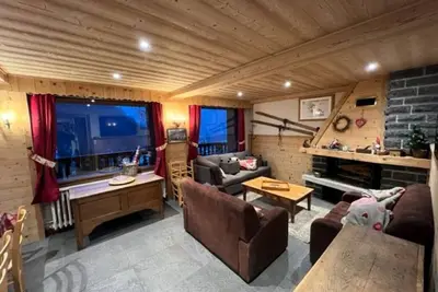 Image de Spacieux chalet 7 pièces, 6 salles de bains, 14 personnes, proche centre et remontées, Châtel