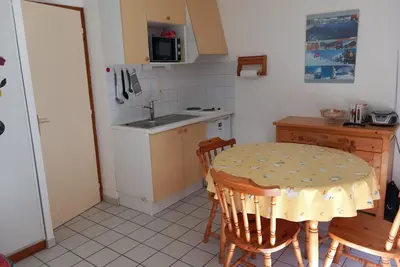 Image de Studio pour 3 pers. à Châtel avec balcon, parking, près navettes et centre. Exposition Sud\/Ouest.