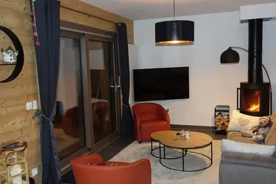 Image de Châtel: 4p 100m², 7 pers, Jacuzzi, Parking, Proche Centre & Remontées