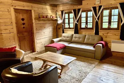 Image de Chalet 4 pièces, 3 chambres, 8 pers. , proche télécabine, balcon, jardin privatif, parking, Wifi