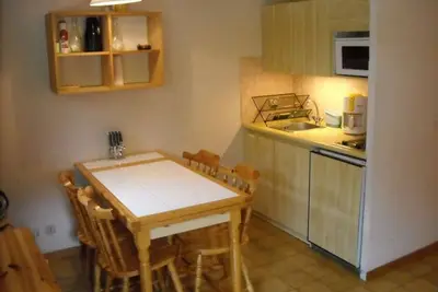 Studio Châtel, 4 pers, balcon, proche télécabine Linga, parking, coin cuisine équipé