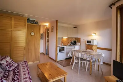 Image de Studio cosy avec balcon, équipé pour 4, à 2 pas du centre et des remontées mécaniques de Super-Châtel