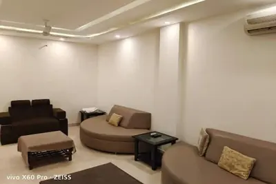 Image de Gorgeous 3bhk Apartment | Close to Everything!