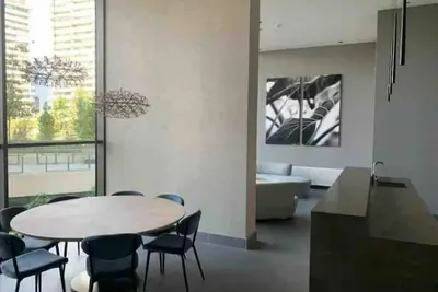 Image de Acogedor Estudio Cerca del Parque Arauco y Clínica Alemana