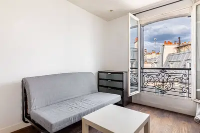 Image de GuestReady - Séjour Confortable dans le 11e arr.