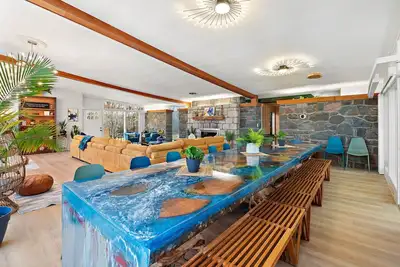 Image de Fun • Indoor Pool Hottub & Sauna • Mystery Room