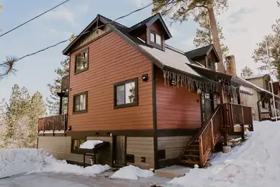 Image de Walk to Village! Hot Tub, Sauna, Game Room, Snow Summit