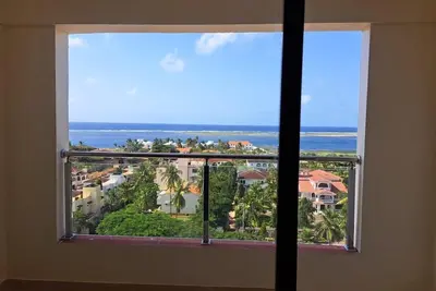 Image de Serenity and Luxury at 3rd Avenue Nyali Beach Apartments: Coastal Retreat! \"\n\n\n